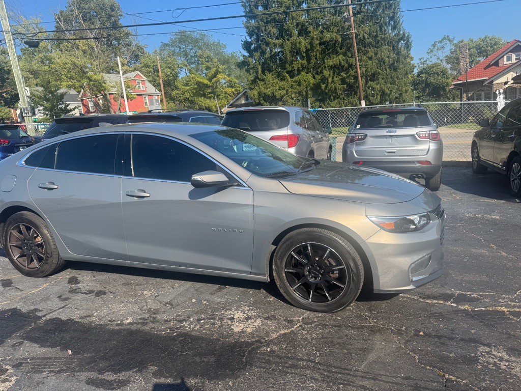 2018 Chevrolet Malibu Image 4
