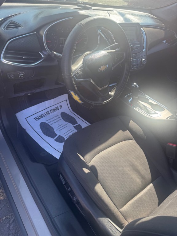 2018 Chevrolet Malibu Image 8