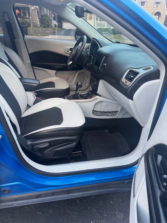 2019 Jeep Compass Image 9