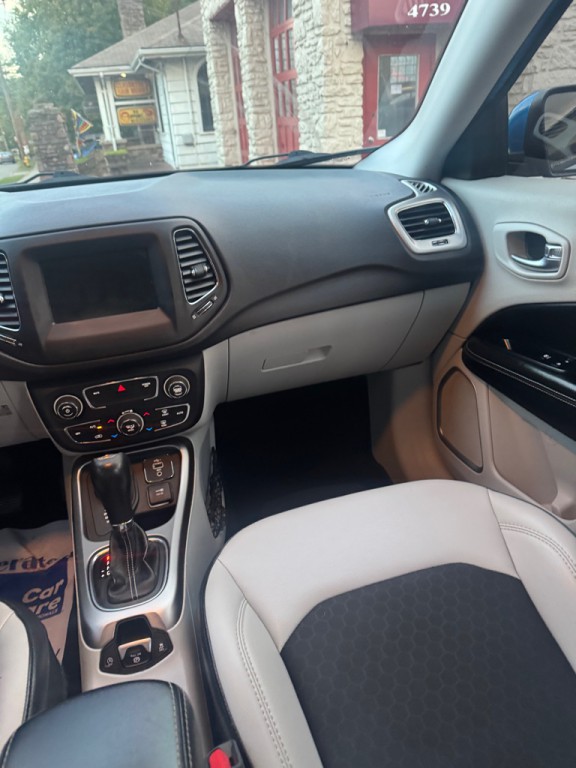2019 Jeep Compass Image 12