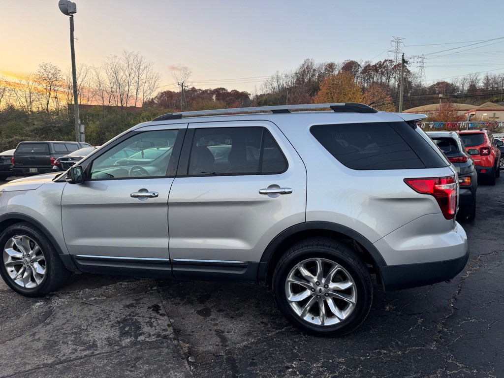 2015 Ford Explorer Image 7