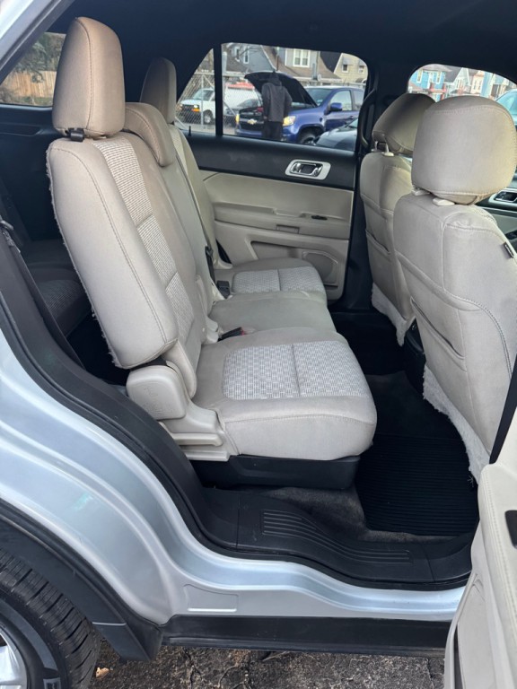 2015 Ford Explorer Image 10