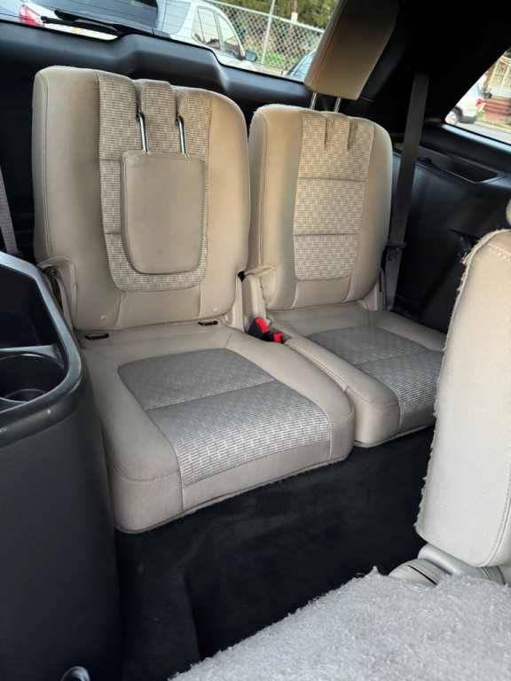 2015 Ford Explorer Image 11