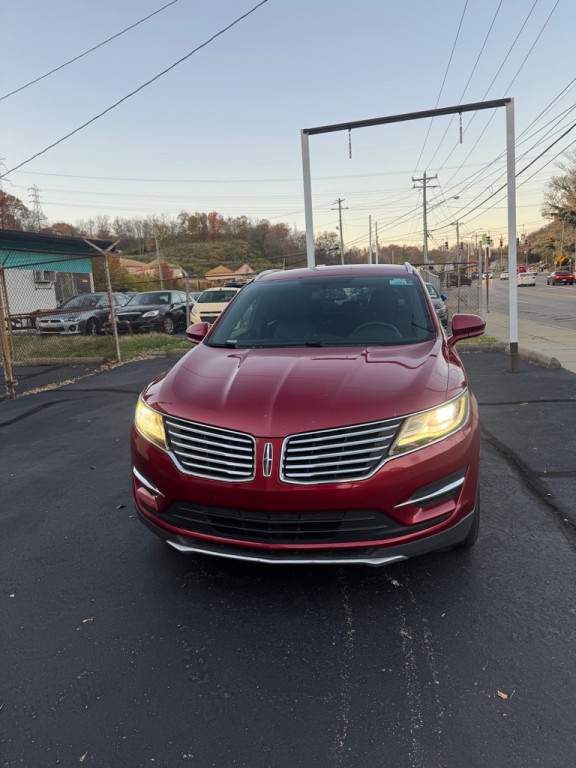 2015 Lincoln MKC Image 2