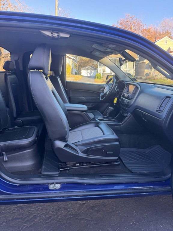 2015 Chevrolet Colorado Image 11