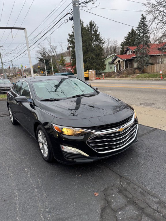 2020 Chevrolet Malibu Image 2