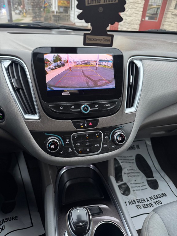 2020 Chevrolet Malibu Image 16