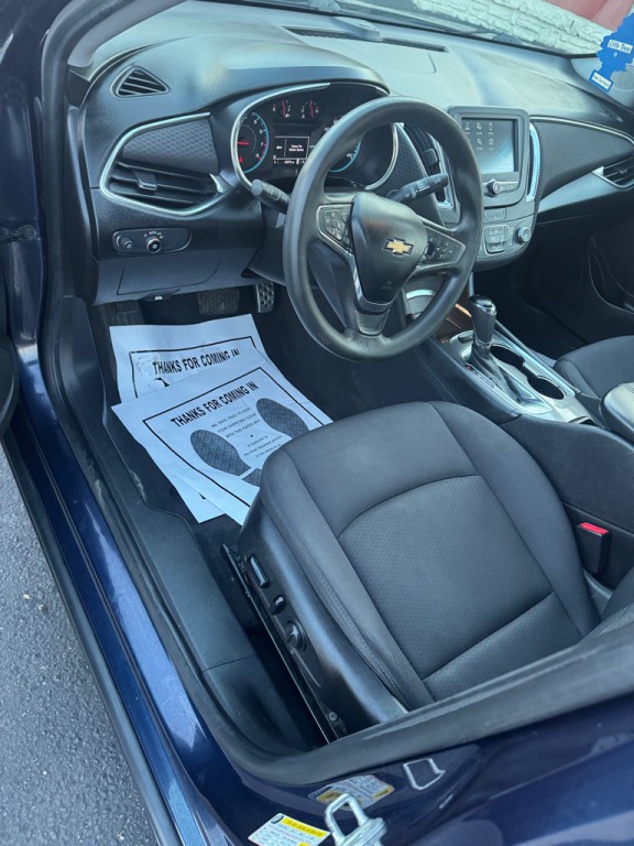 2016 Chevrolet Malibu Image 8