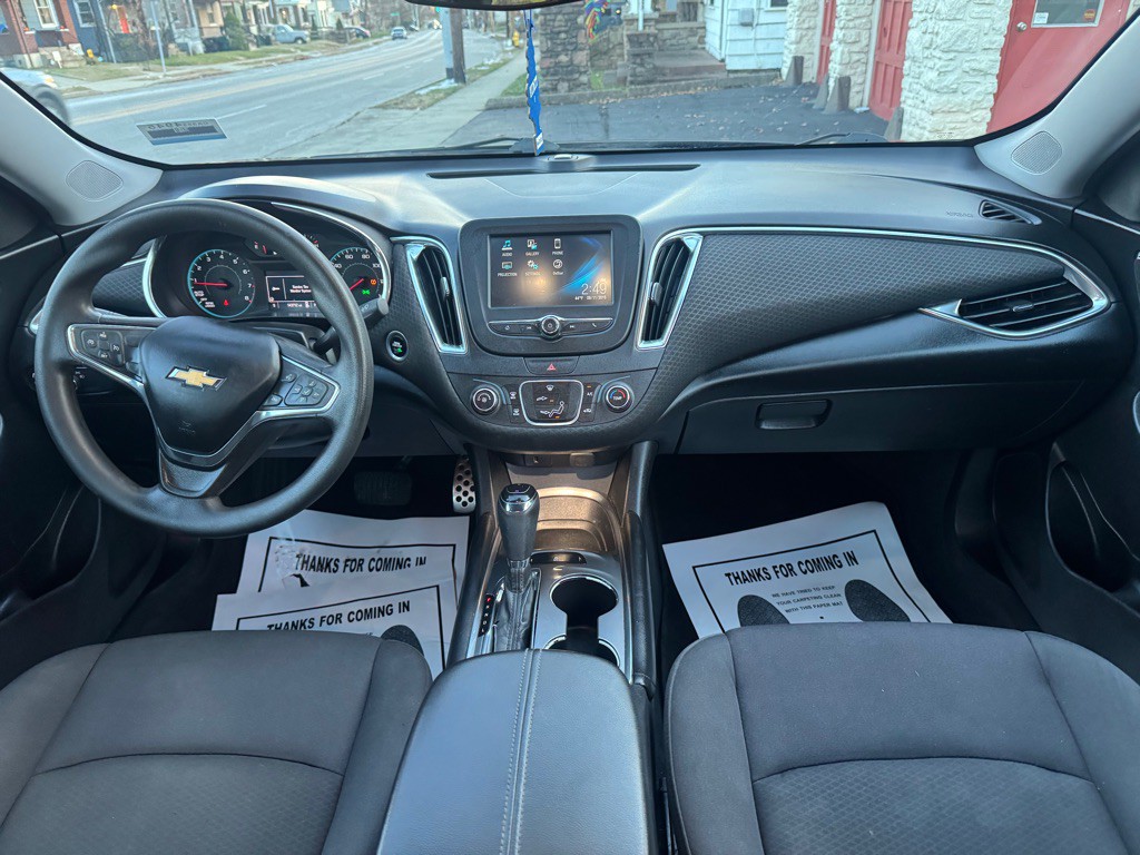 2016 Chevrolet Malibu Image 15