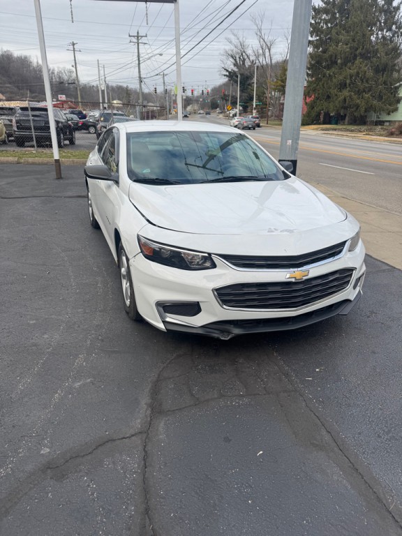 2016 Chevrolet Malibu Image 3