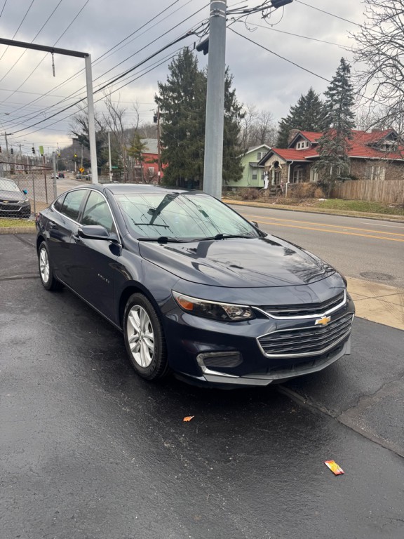 2017 Chevrolet Malibu Image 3