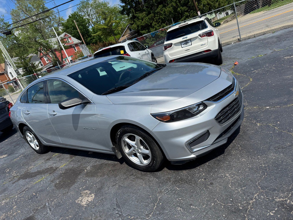 2018 Chevrolet Malibu Image 4