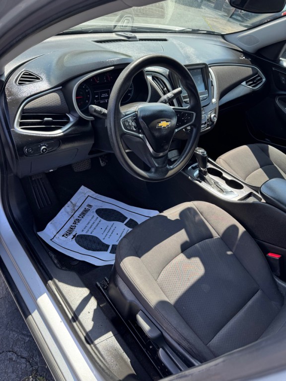 2018 Chevrolet Malibu Image 8