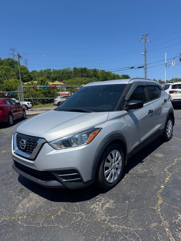 2018 Nissan Kicks Image 1