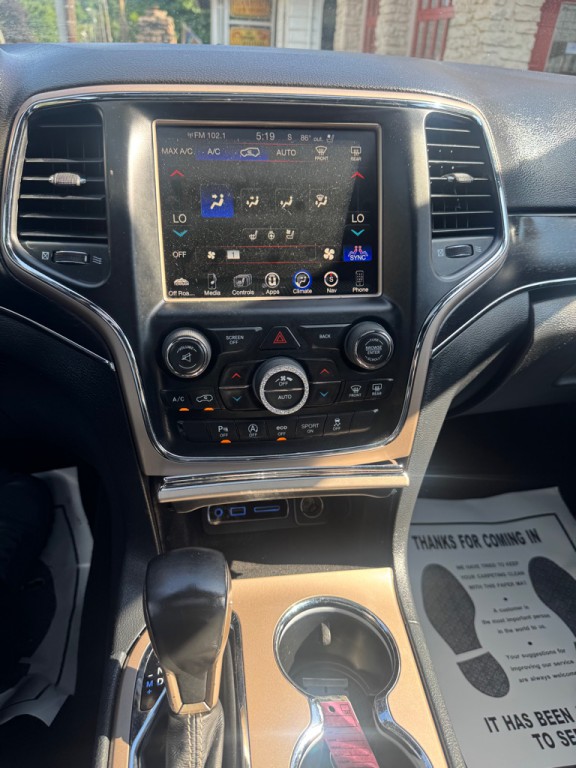 2017 Jeep Grand Cherokee Image 16