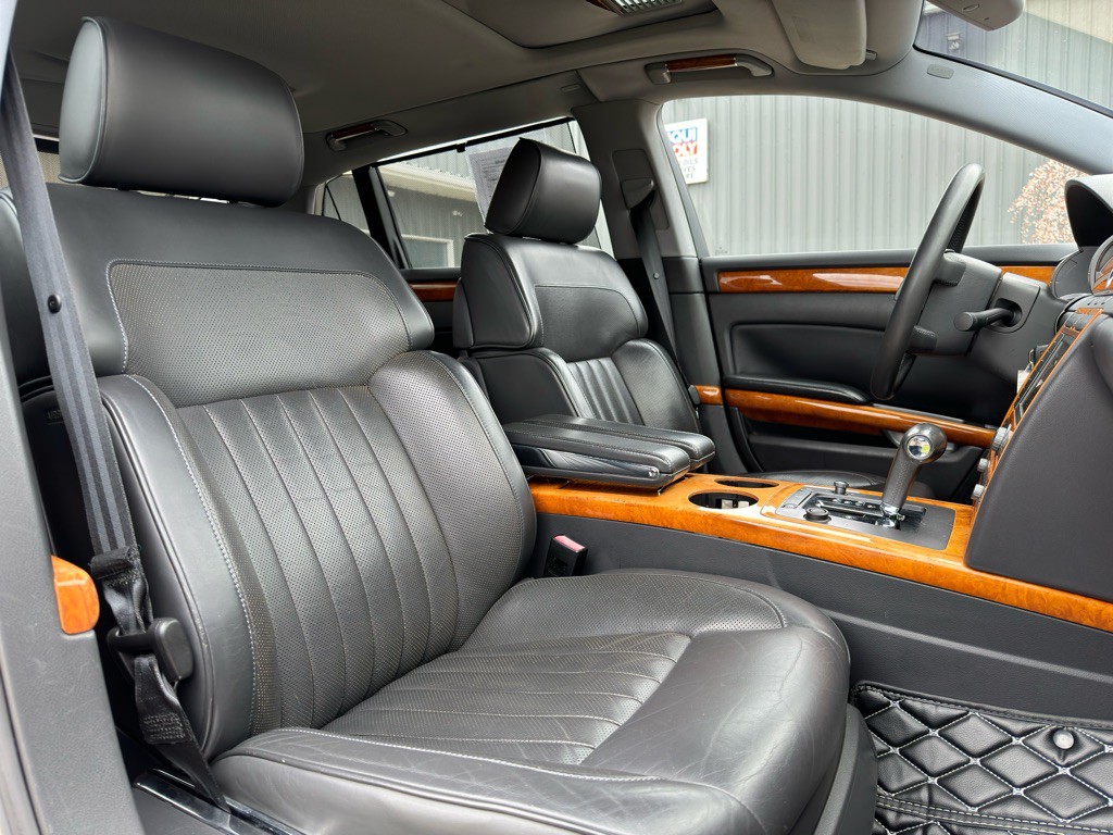 2004 Volkswagen Phaeton Image 36