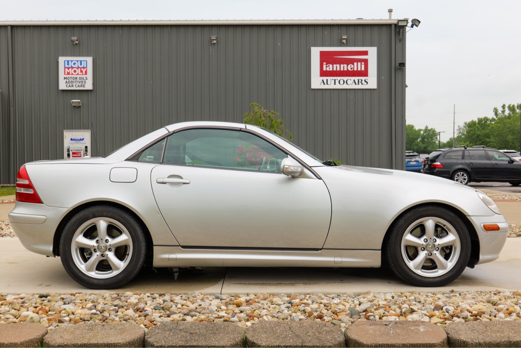 2001 Mercedes-Benz SLK-Class Image 21