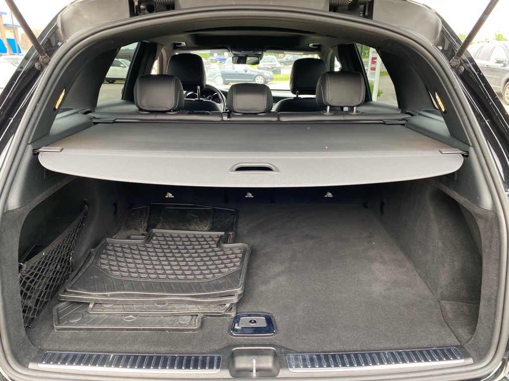 2020 Mercedes-Benz GLC-Class Image 9