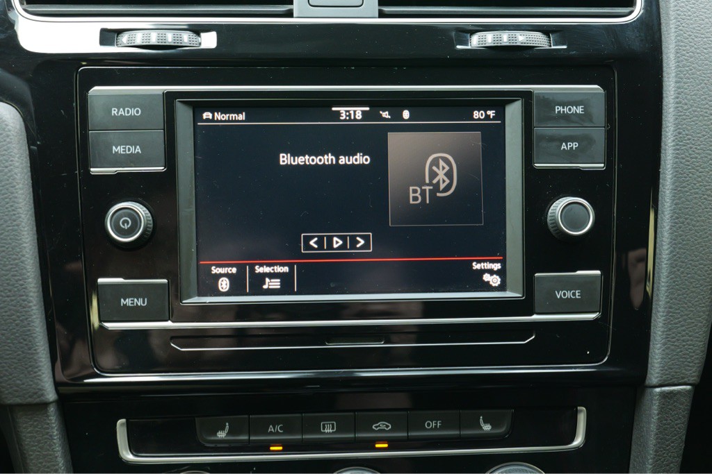 2020 Volkswagen GTI Image 28