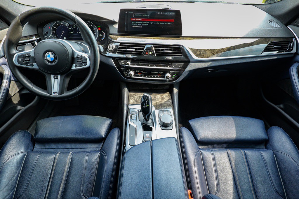 2019 BMW 5 Series Image 2