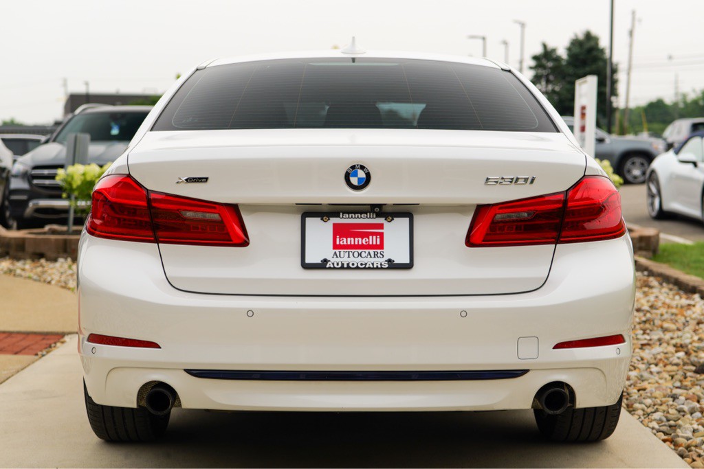 2019 BMW 5 Series Image 8