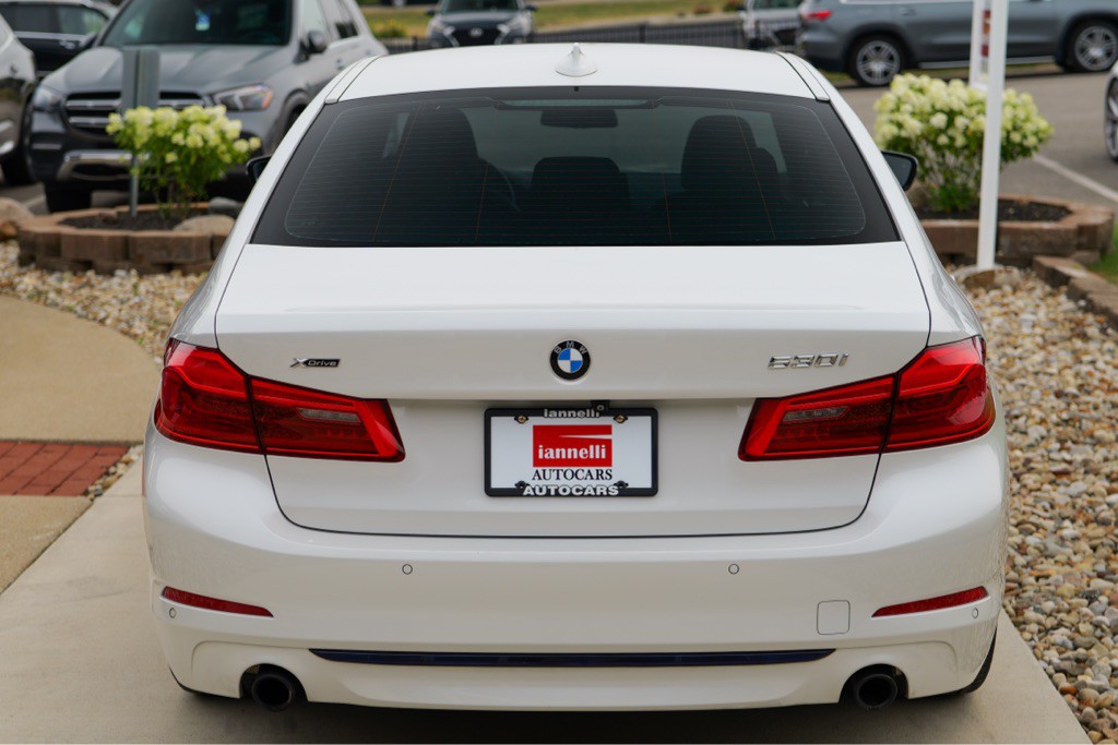 2019 BMW 5 Series Image 9