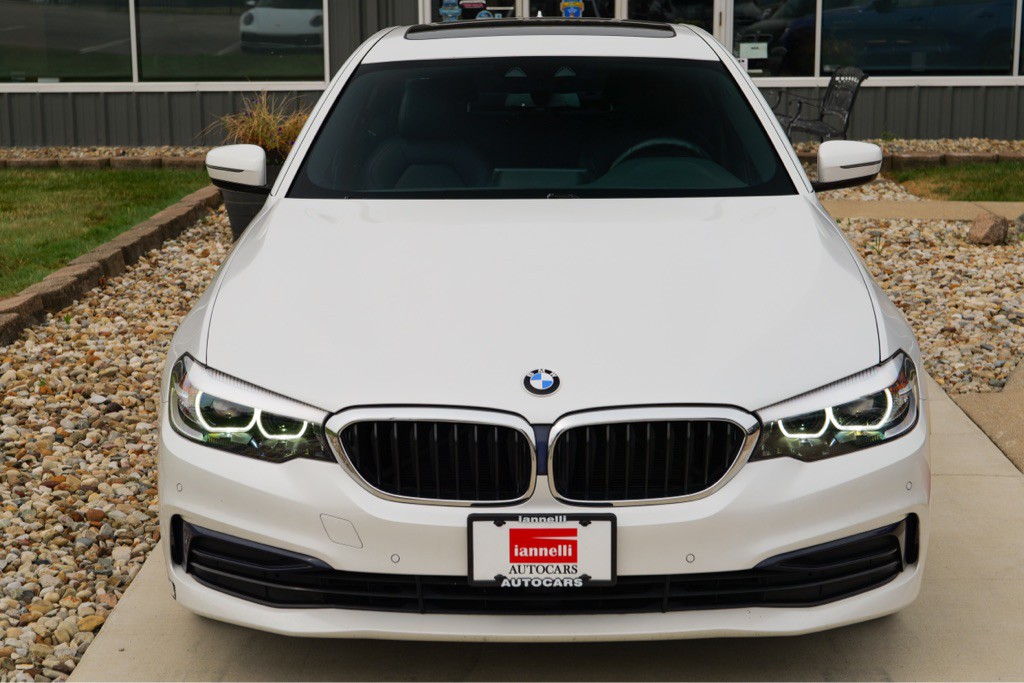 2019 BMW 5 Series Image 14
