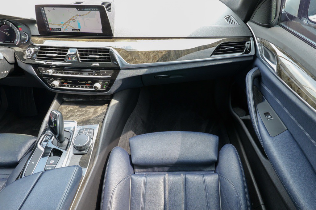 2019 BMW 5 Series Image 17
