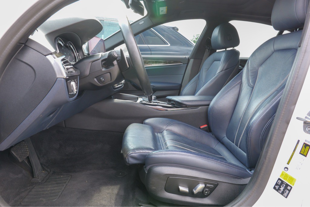 2019 BMW 5 Series Image 19