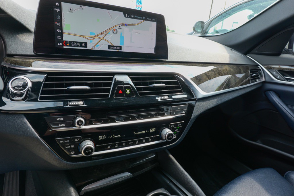 2019 BMW 5 Series Image 25