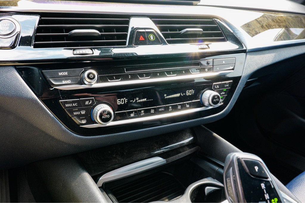 2019 BMW 5 Series Image 26