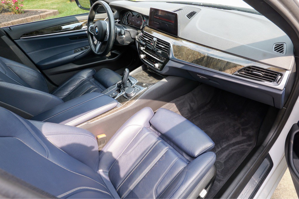 2019 BMW 5 Series Image 30
