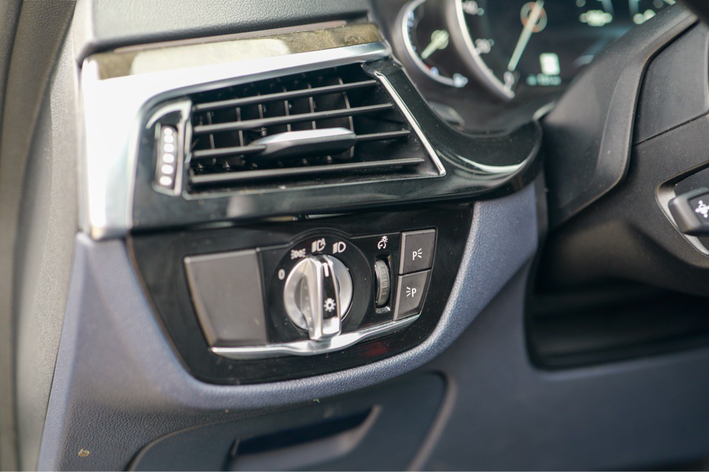 2019 BMW 5 Series Image 42