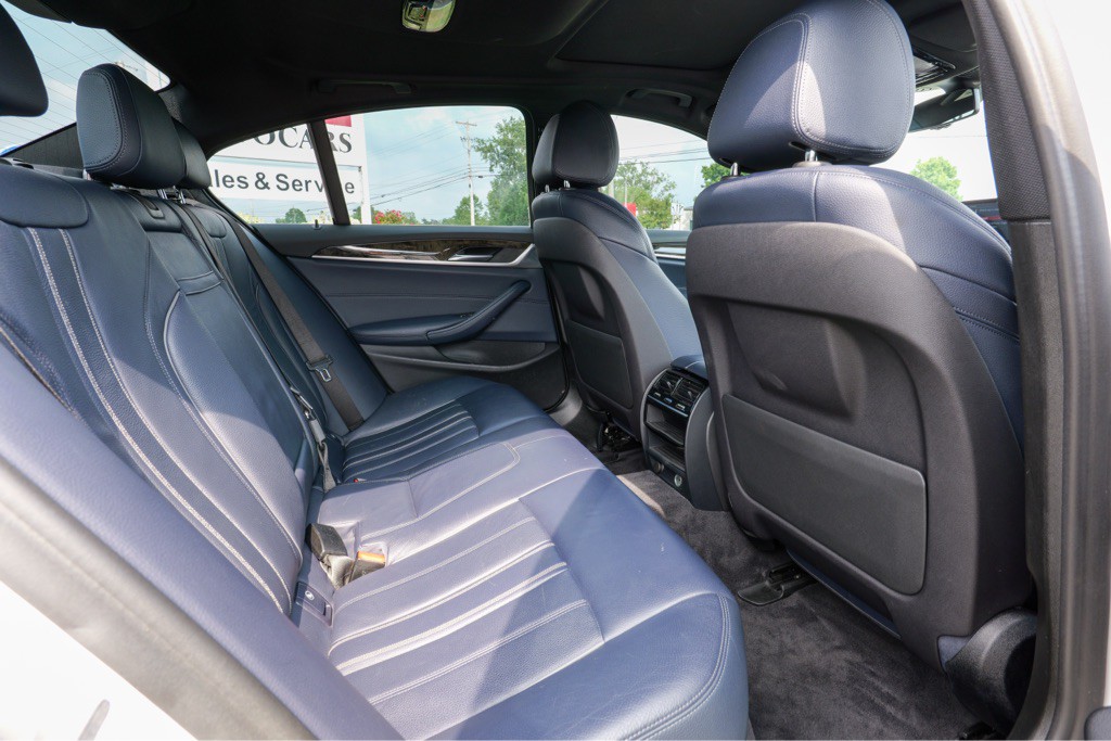 2019 BMW 5 Series Image 50