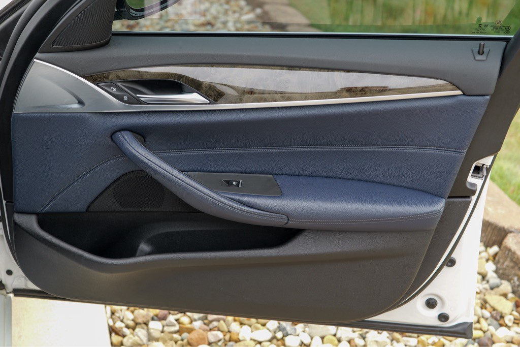 2019 BMW 5 Series Image 56