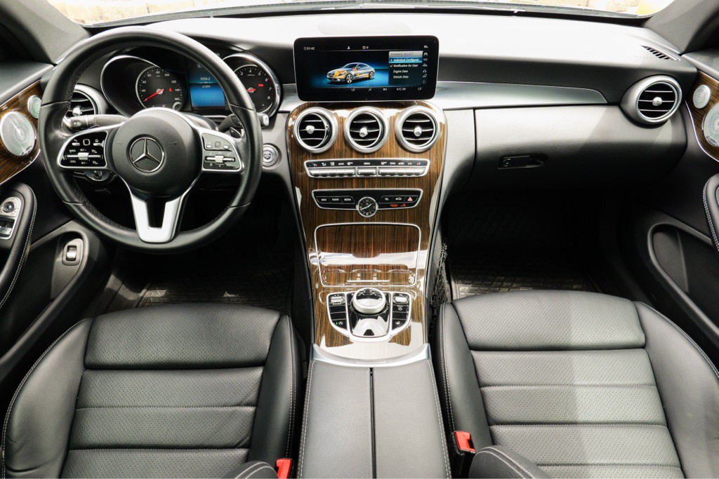 2019 Mercedes-Benz C-Class Image 2