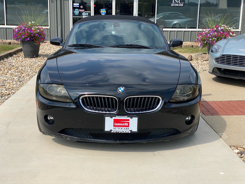 2005 BMW Z4 Image 3