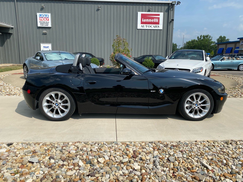 2005 BMW Z4 Image 5