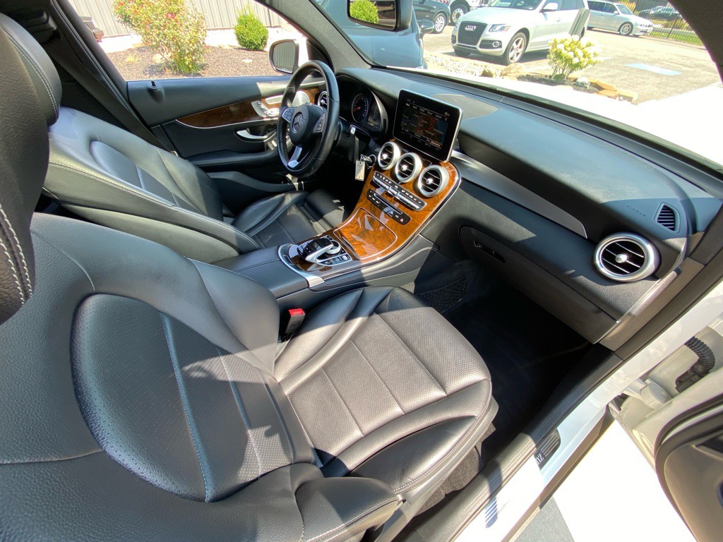 2018 Mercedes-Benz GLC-Class Image 16