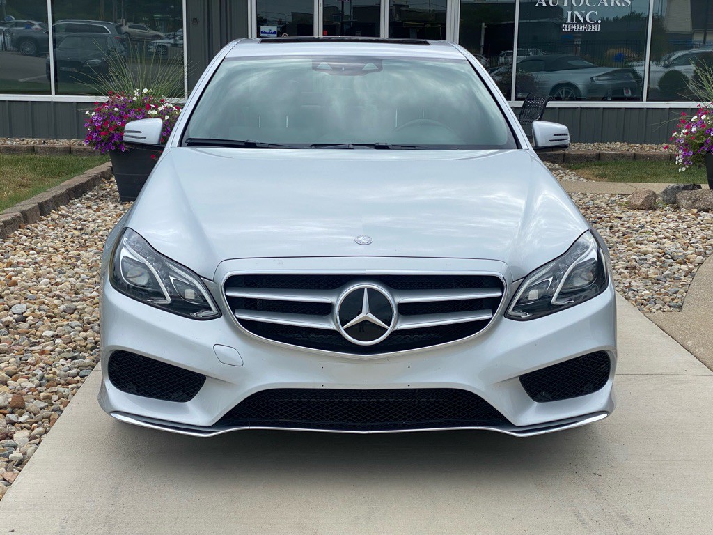 2015 Mercedes-Benz E-Class Image 3