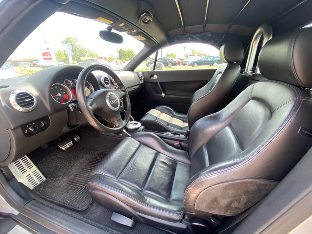 2004 Audi TT Image 7
