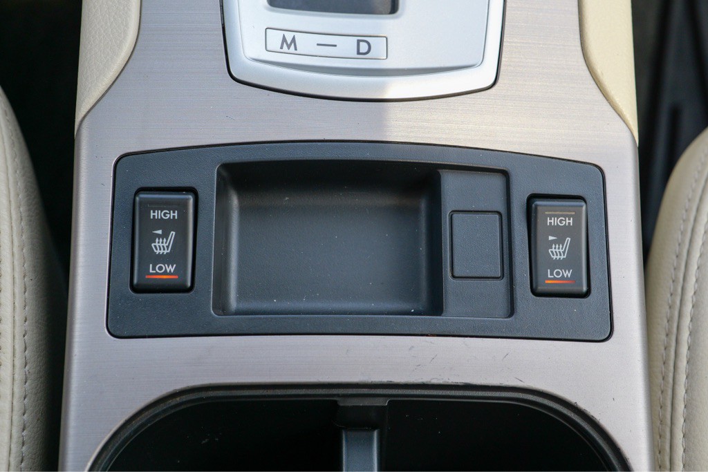 2014 Subaru Legacy Image 27