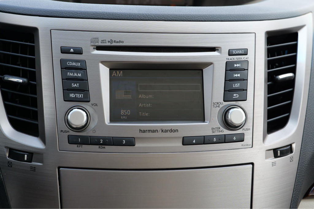 2014 Subaru Legacy Image 28