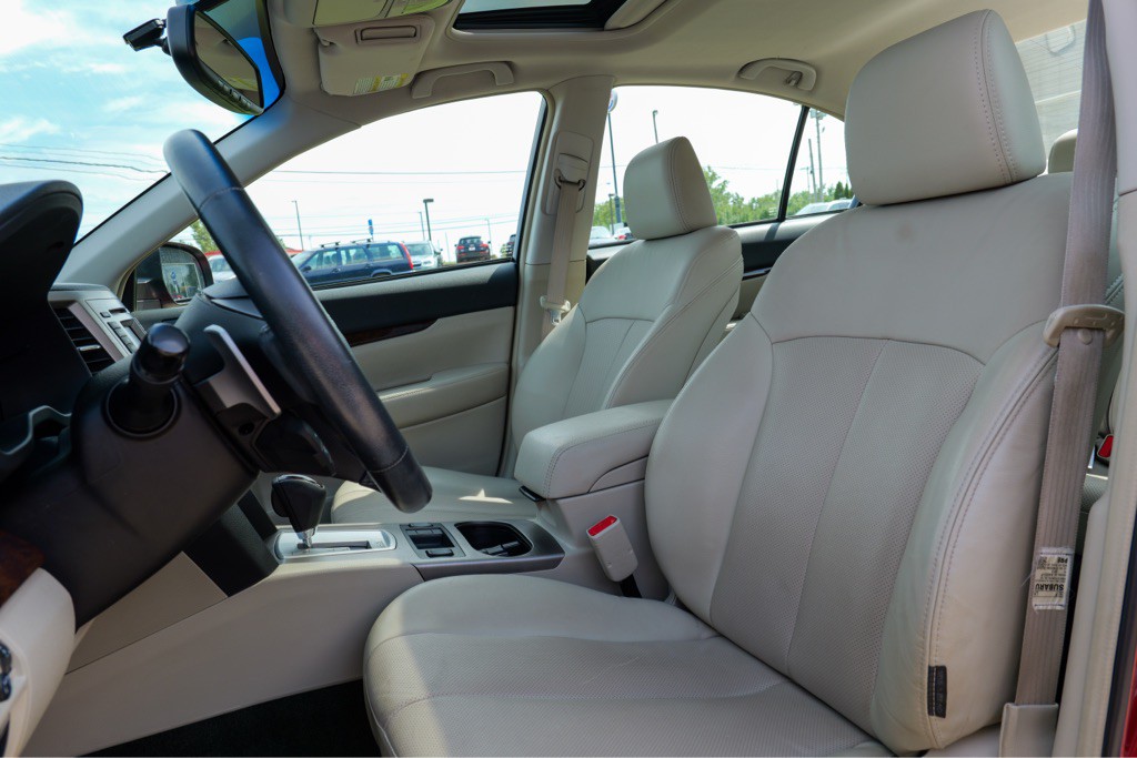 2014 Subaru Legacy Image 31