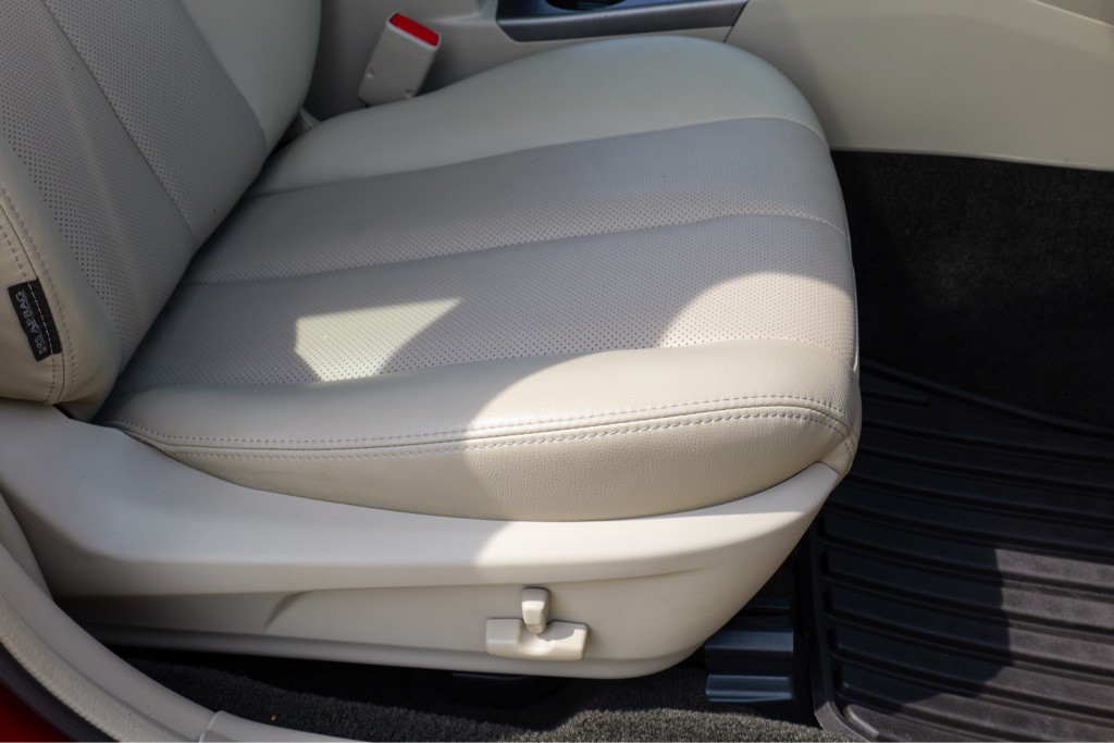 2014 Subaru Legacy Image 41
