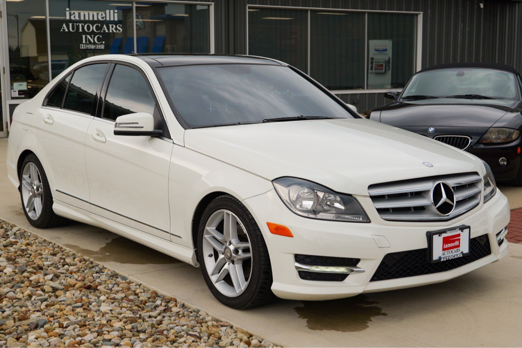 2012 Mercedes-Benz C-Class Image 1