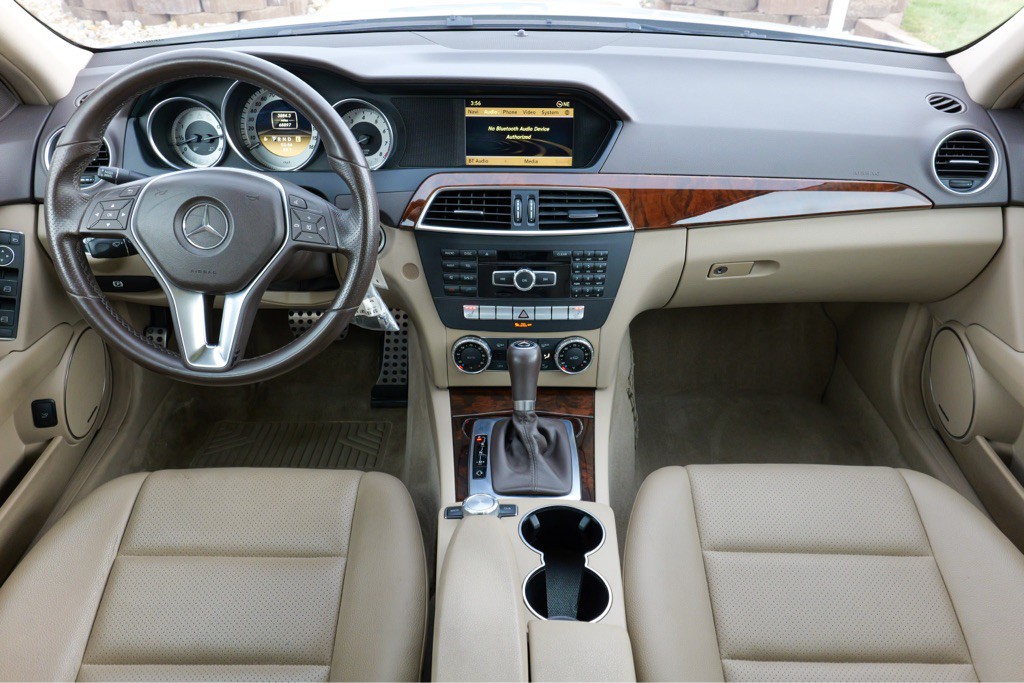 2012 Mercedes-Benz C-Class Image 2