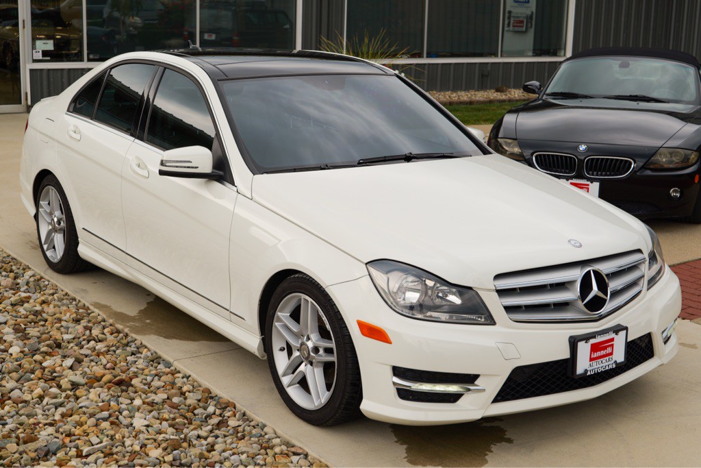 2012 Mercedes-Benz C-Class Image 4