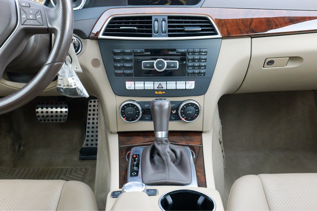 2012 Mercedes-Benz C-Class Image 15