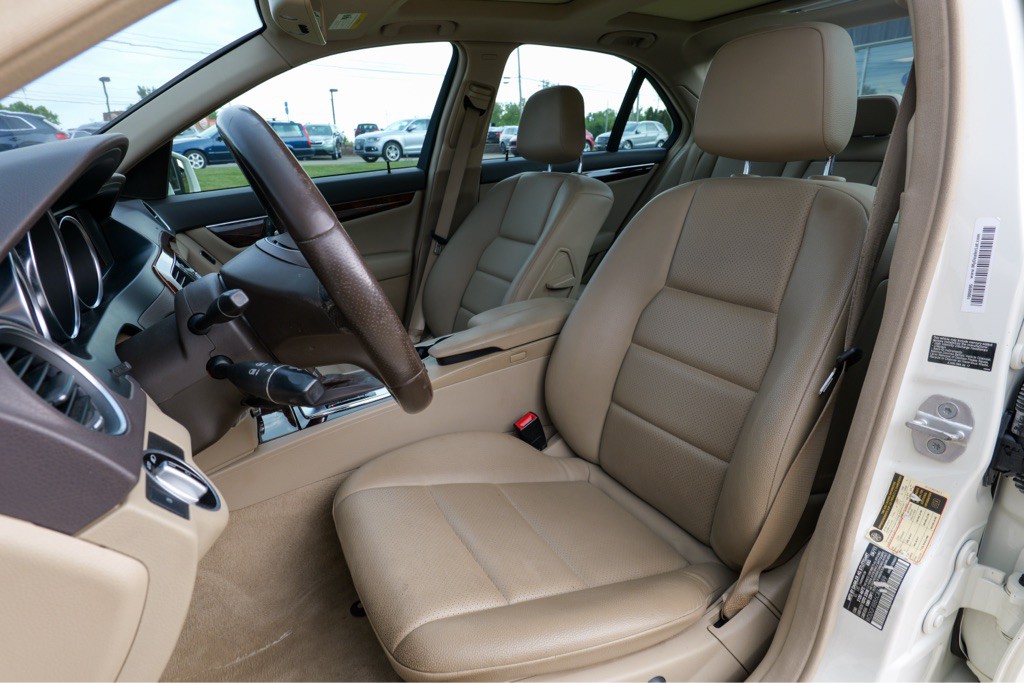2012 Mercedes-Benz C-Class Image 22